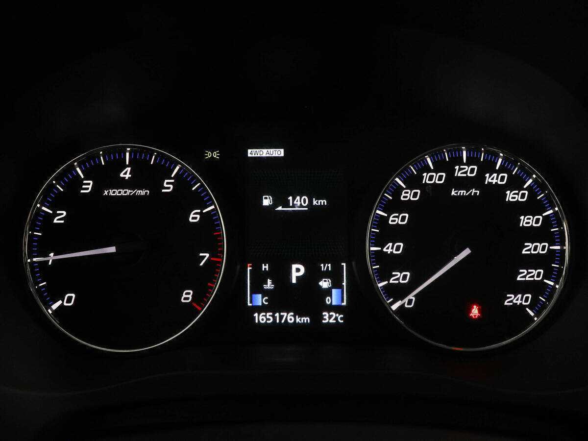 Купить Митсубиши Оутлэндер, 2016, 165 173 км.. Фото: #10