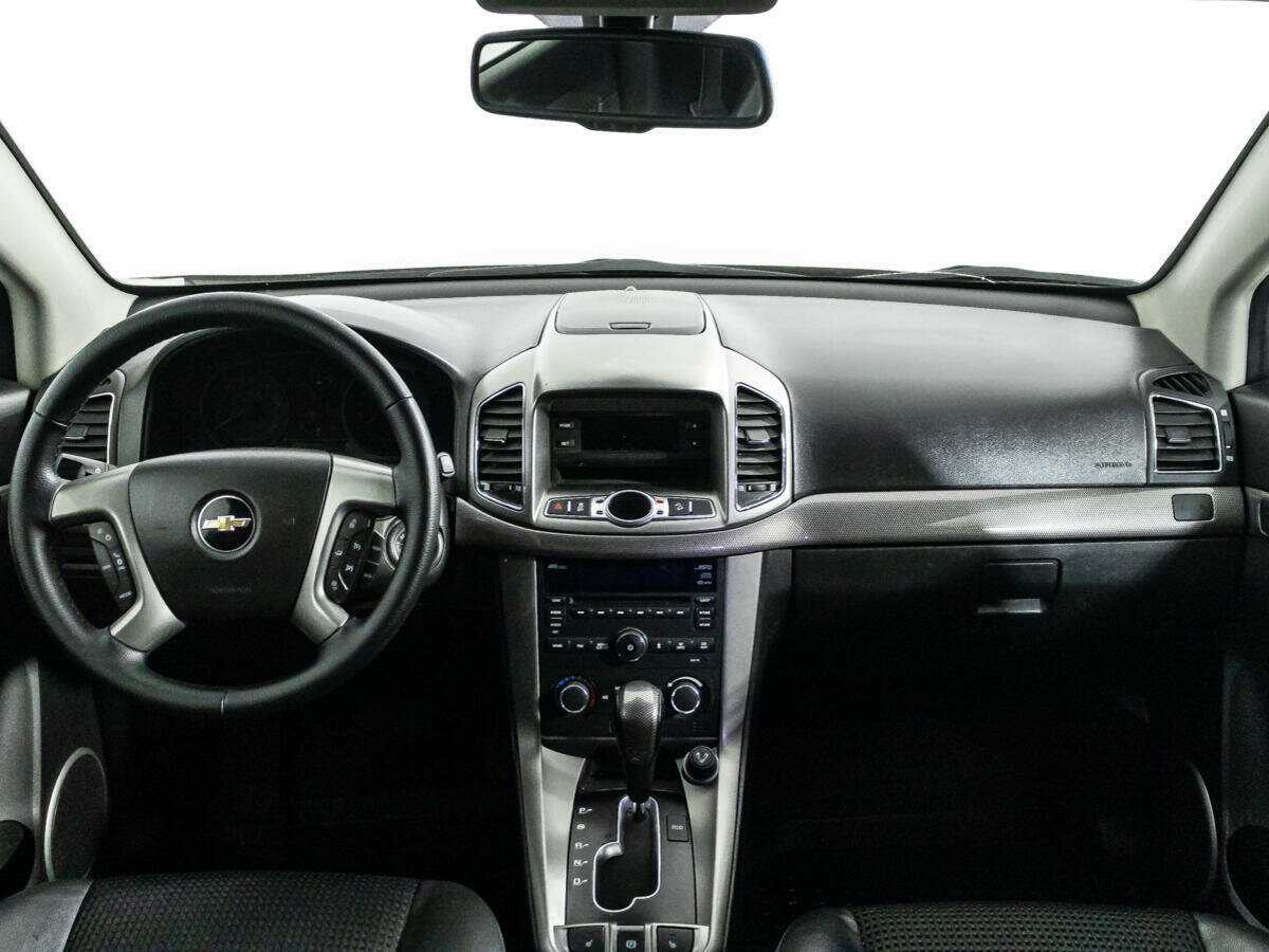 Chevrolet Captiva с пробегом — 2012 год. Фото: #12