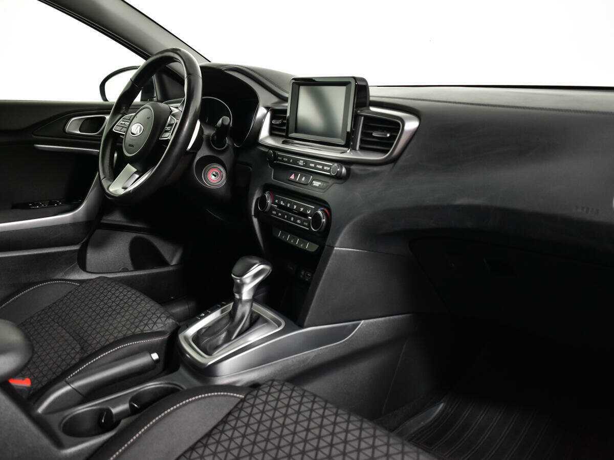 Kia Ceed с пробегом — 2019 год. Фото: #8