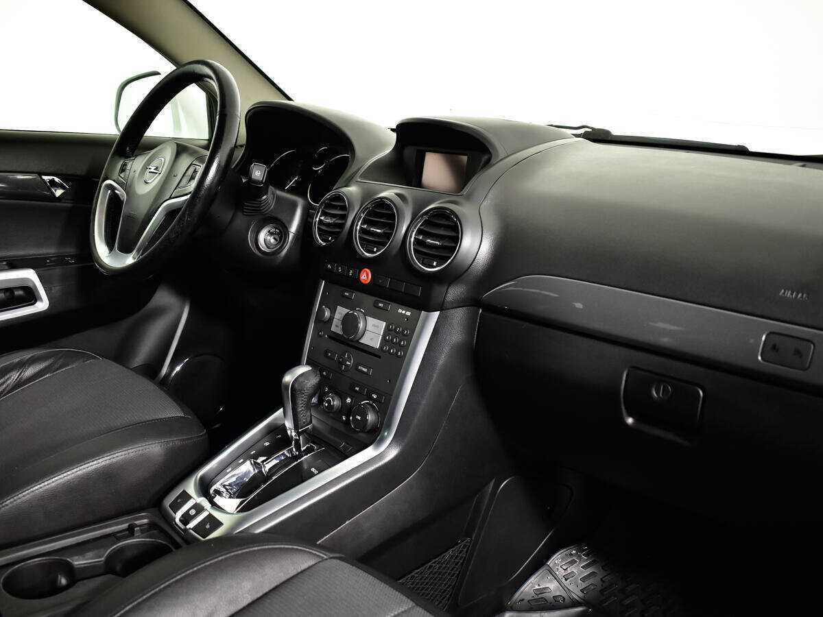 Opel Antara с пробегом — 2014 год. Фото: #6