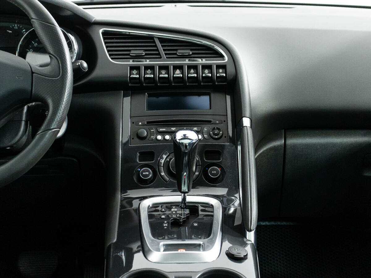 Peugeot 3008 с пробегом — 2013 год. Фото: #13