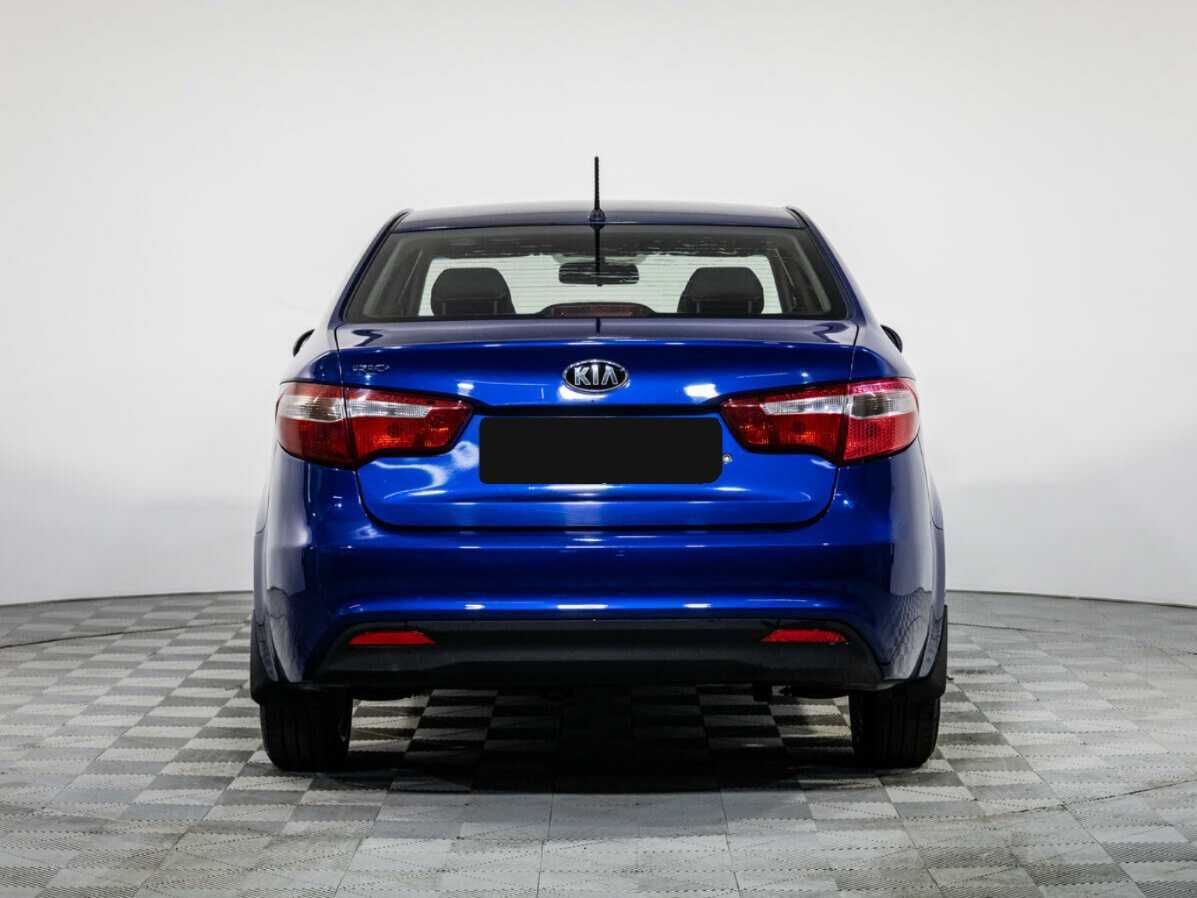 Kia Rio с пробегом — 2013 год. Фото: #4