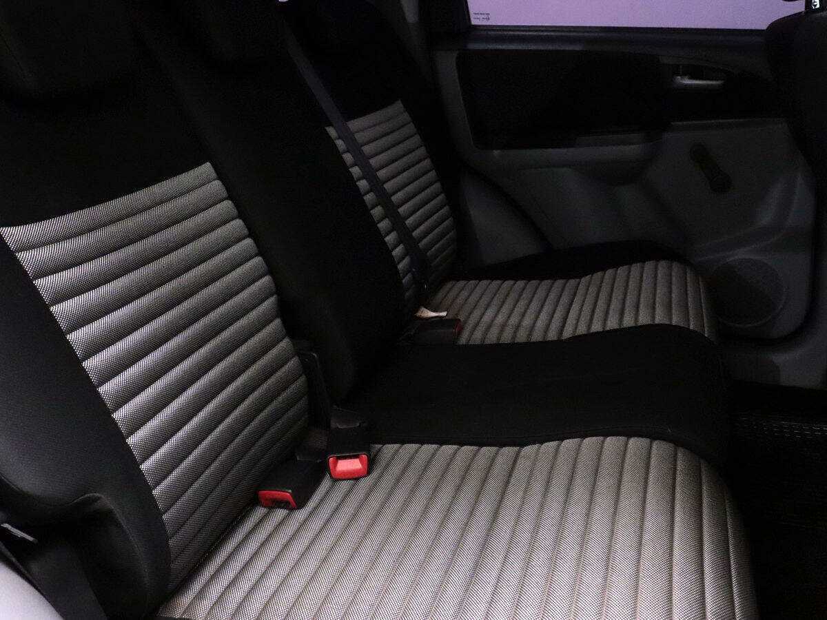 Suzuki SX4 с пробегом — 2012 год. Фото: #7