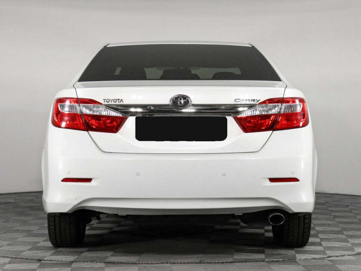 Toyota Camry с пробегом — 2014 год. Фото: #5