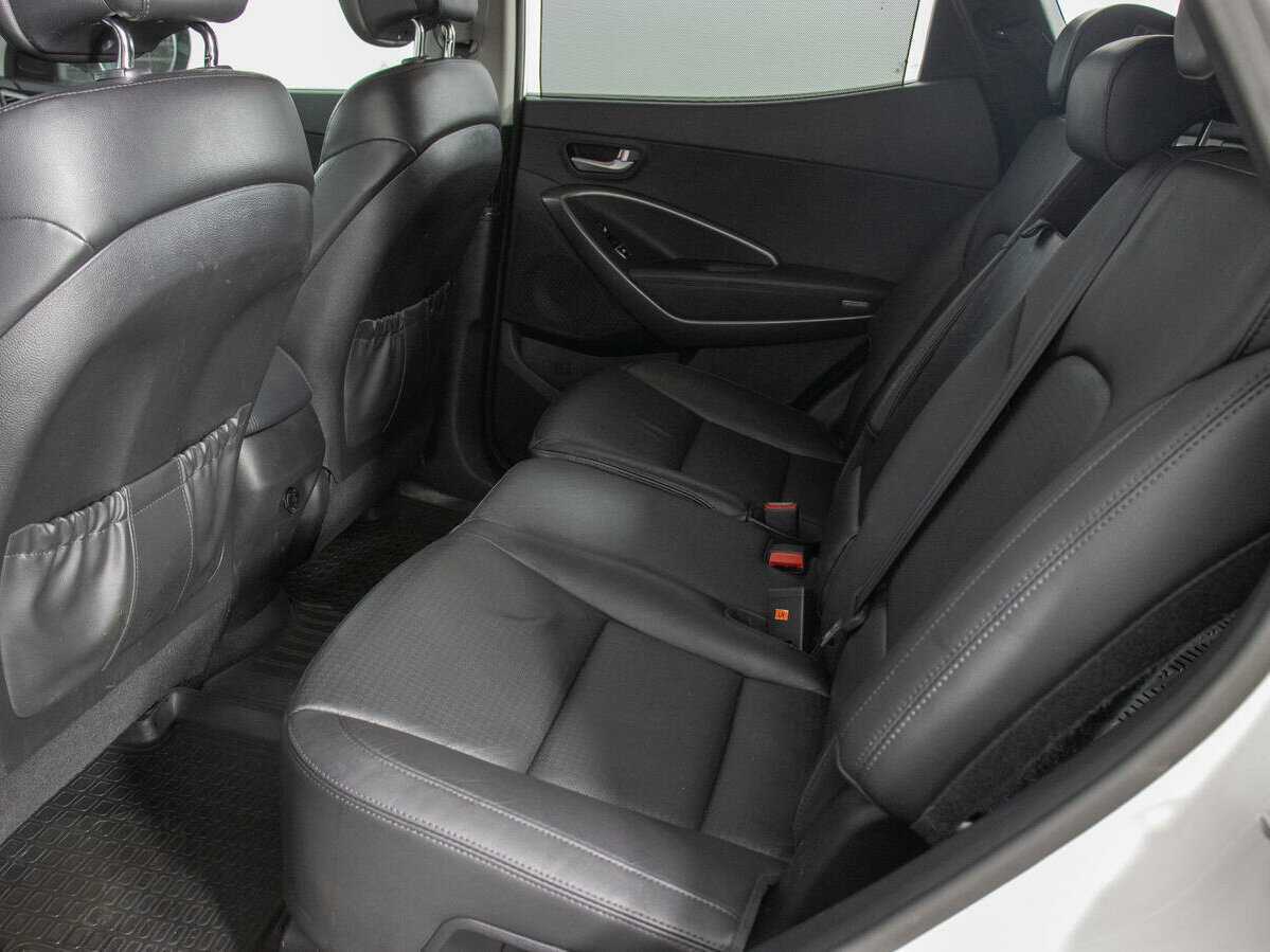 Hyundai Santa Fe с пробегом — 2013 год. Фото: #12