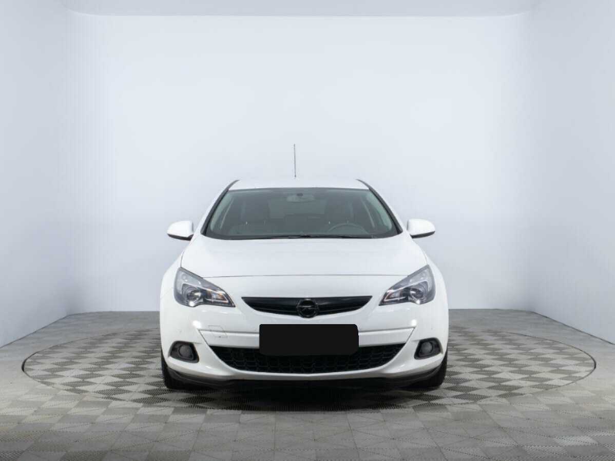 Opel Astra с пробегом — 2014 год. Фото: #1
