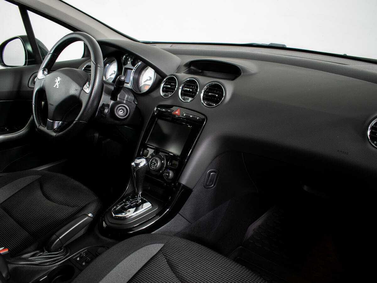 Peugeot 408 с пробегом — 2018 год. Фото: #6