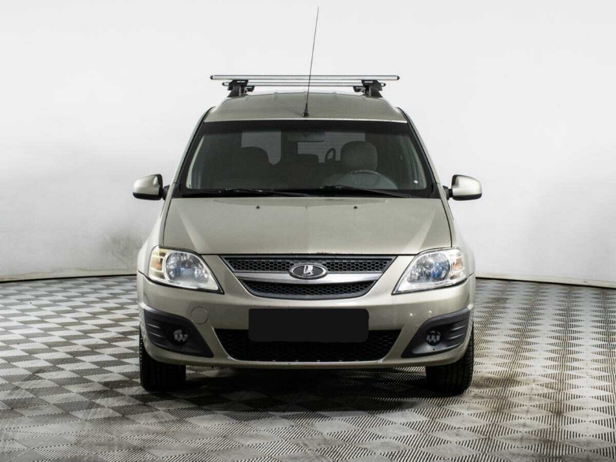 Lada (ВАЗ) Largus с пробегом — 2014 год. Фото: #1