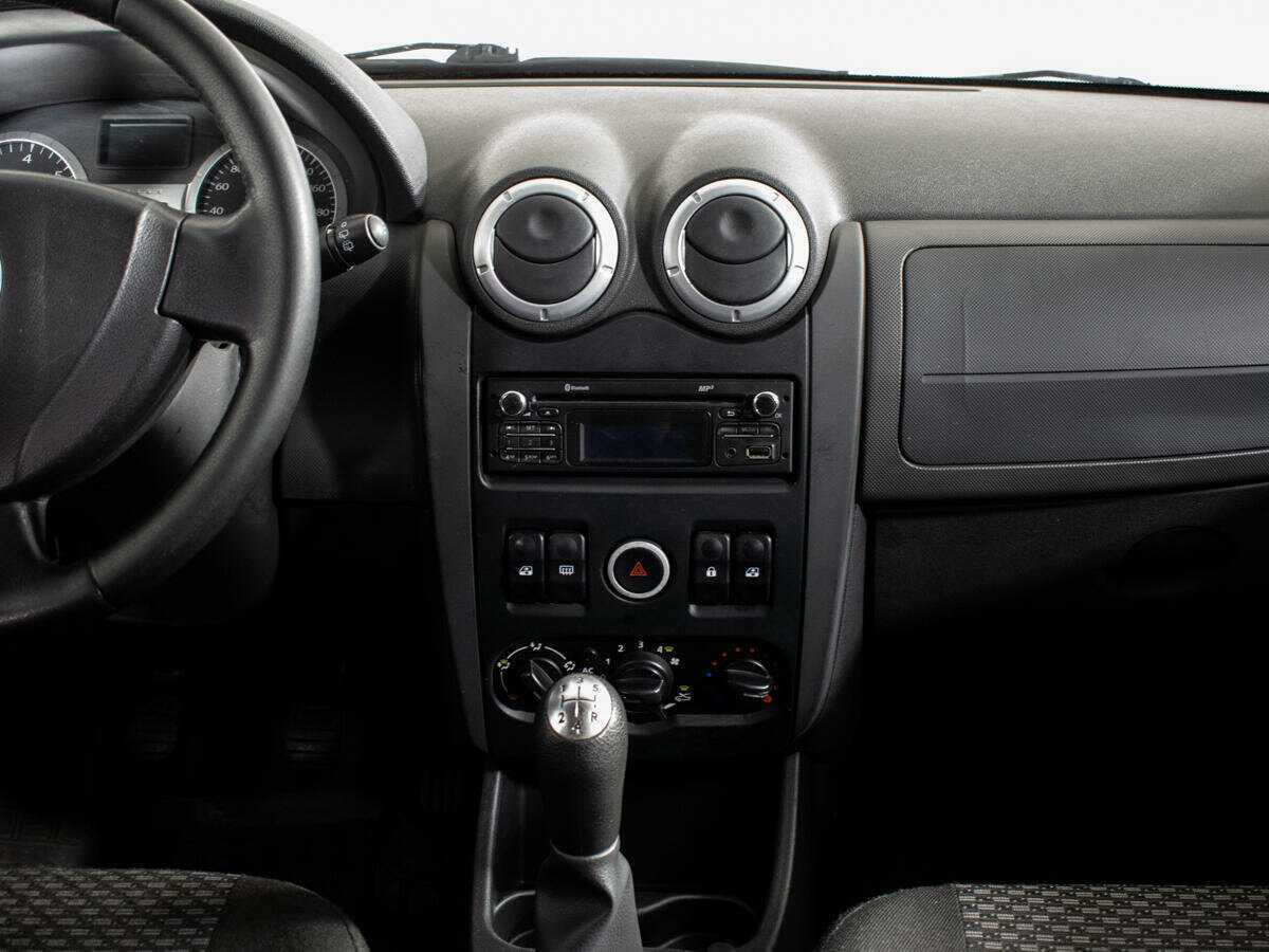 Lada (ВАЗ) Largus с пробегом — 2014 год. Фото: #7