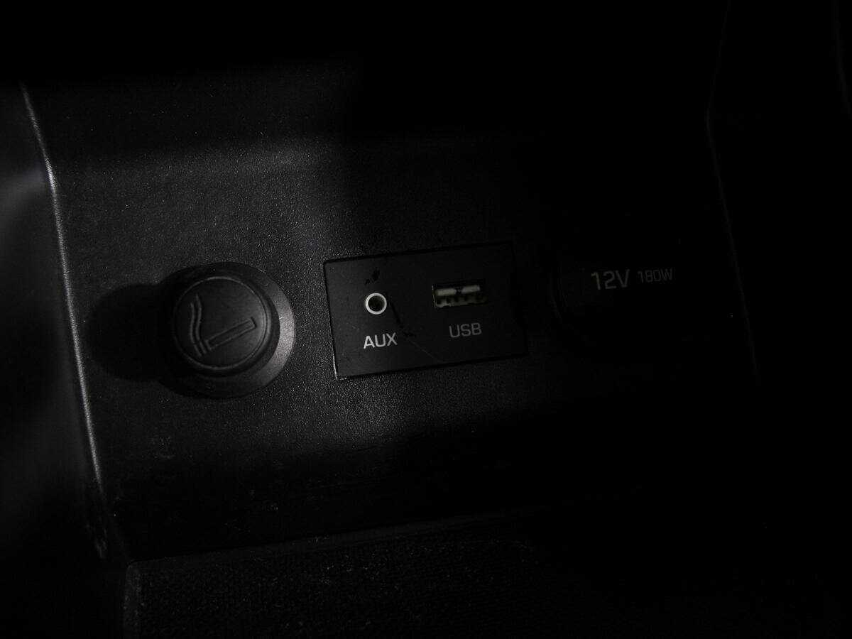 Hyundai Elantra с пробегом — 2020 год. Фото: #15