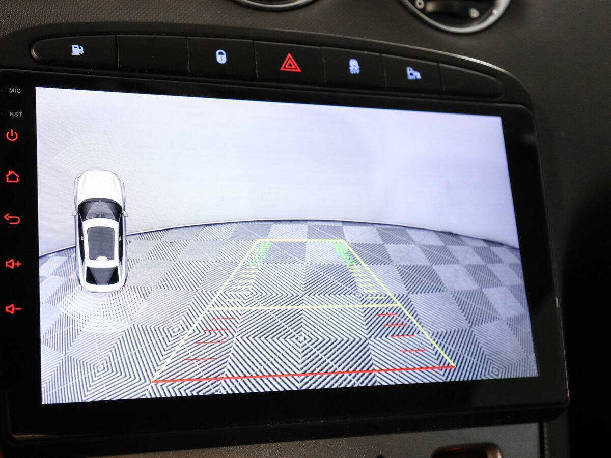 Peugeot 408 с пробегом — 2012 год. Фото: #13