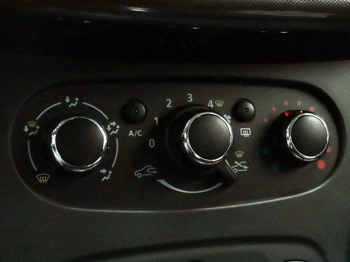 Renault Logan с пробегом — 2020 год. Фото: #15