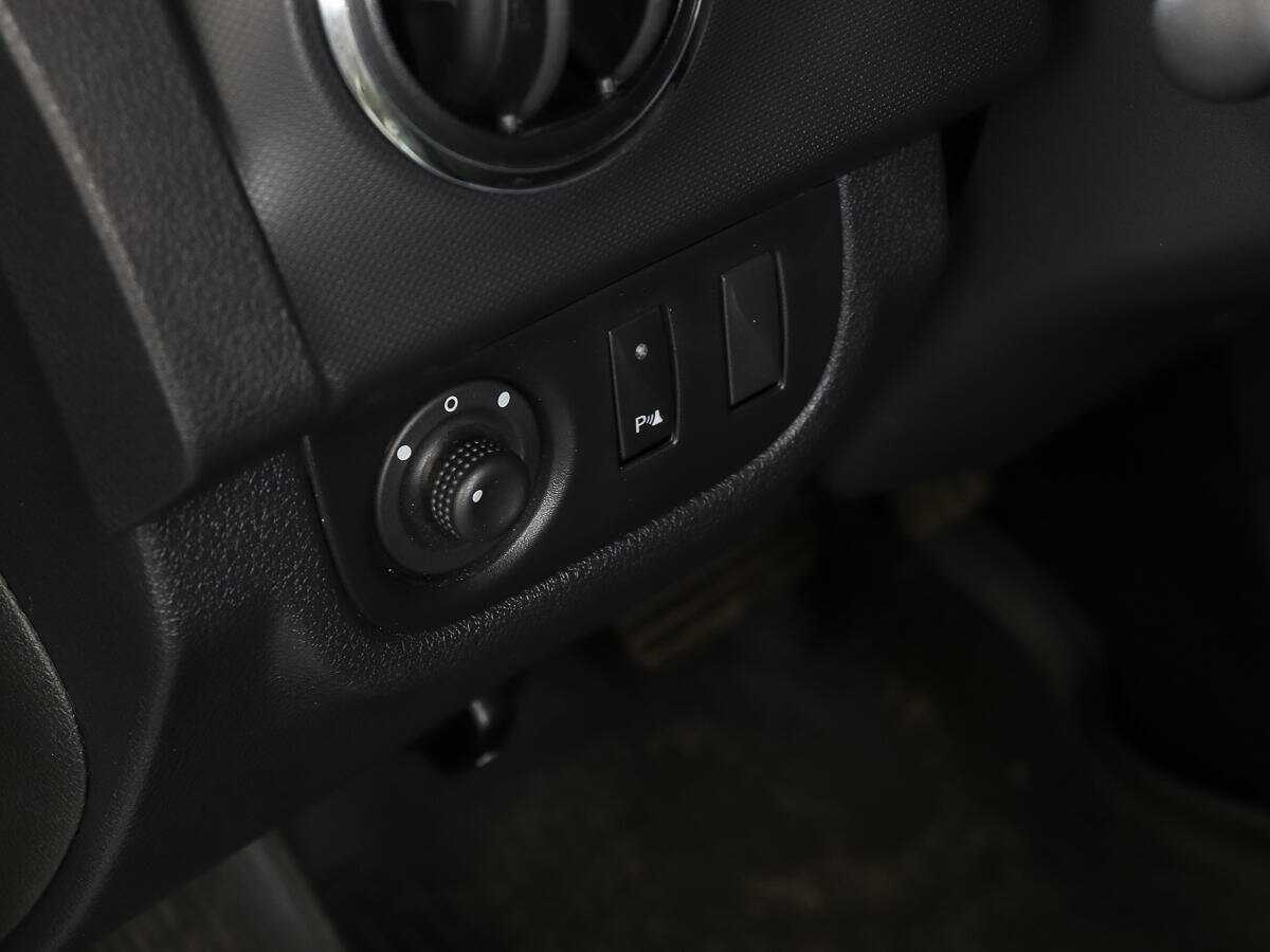 Renault Sandero с пробегом — 2019 год. Фото: #14