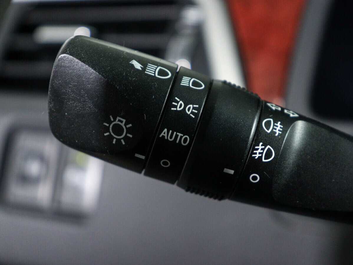 Toyota Camry с пробегом — 2013 год. Фото: #15