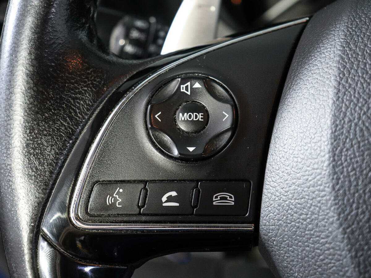 Mitsubishi Outlander с пробегом — 2015 год. Фото: #13