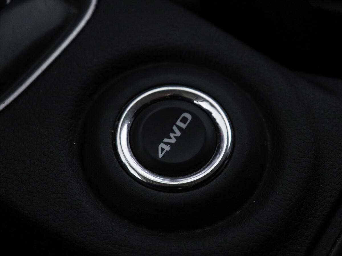 Mitsubishi Outlander с пробегом — 2015 год. Фото: #14