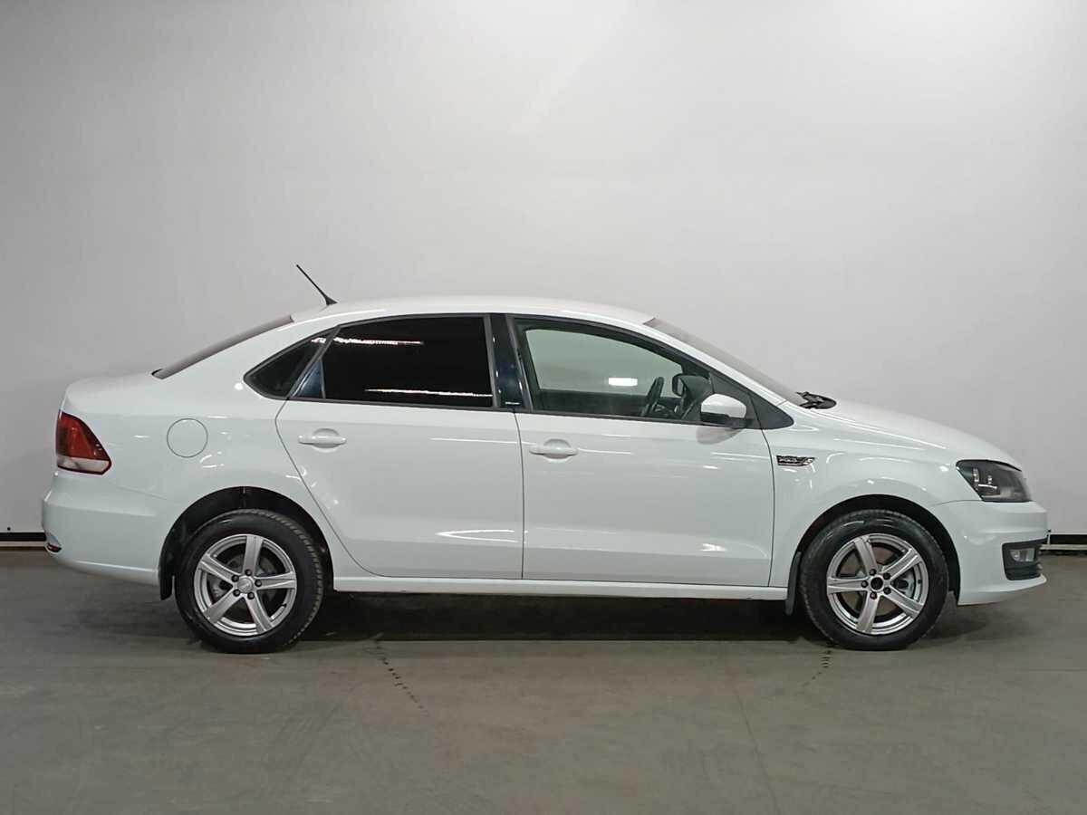 Volkswagen Polo с пробегом — 2016 год. Фото: #4