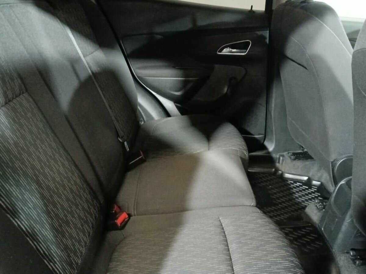 Opel Mokka с пробегом — 2014 год. Фото: #10