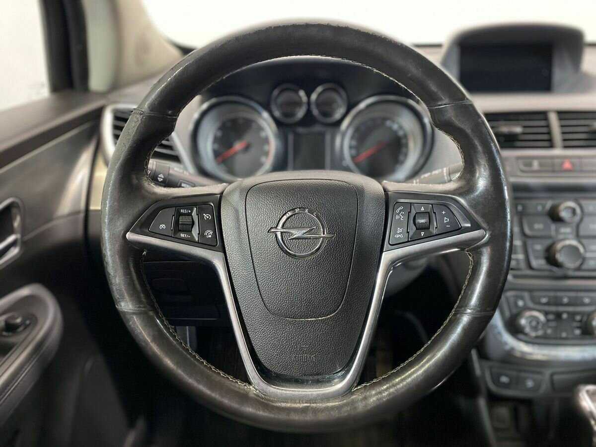 Opel Mokka с пробегом — 2014 год. Фото: #11