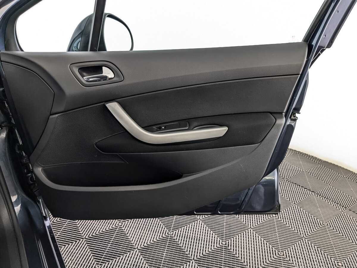 Peugeot 408 с пробегом — 2020 год. Фото: #20