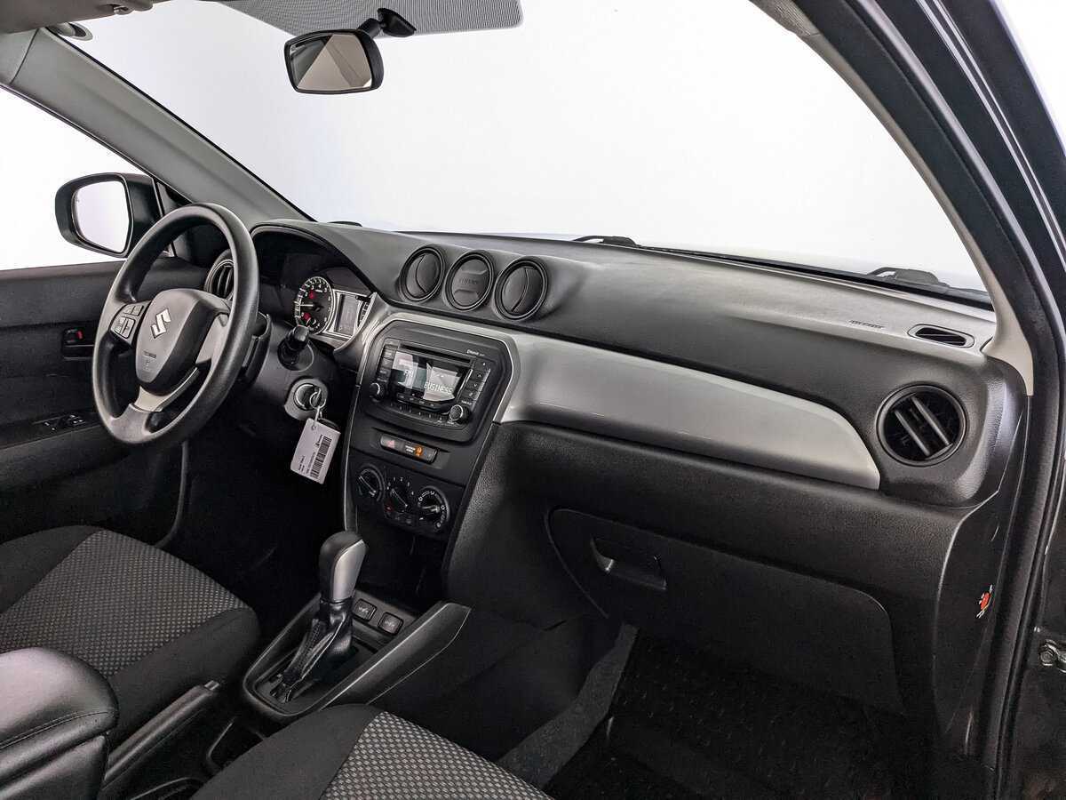 Suzuki Vitara с пробегом — 2016 год. Фото: #8