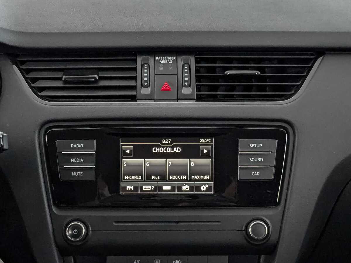 Skoda Octavia с пробегом — 2015 год. Фото: #12