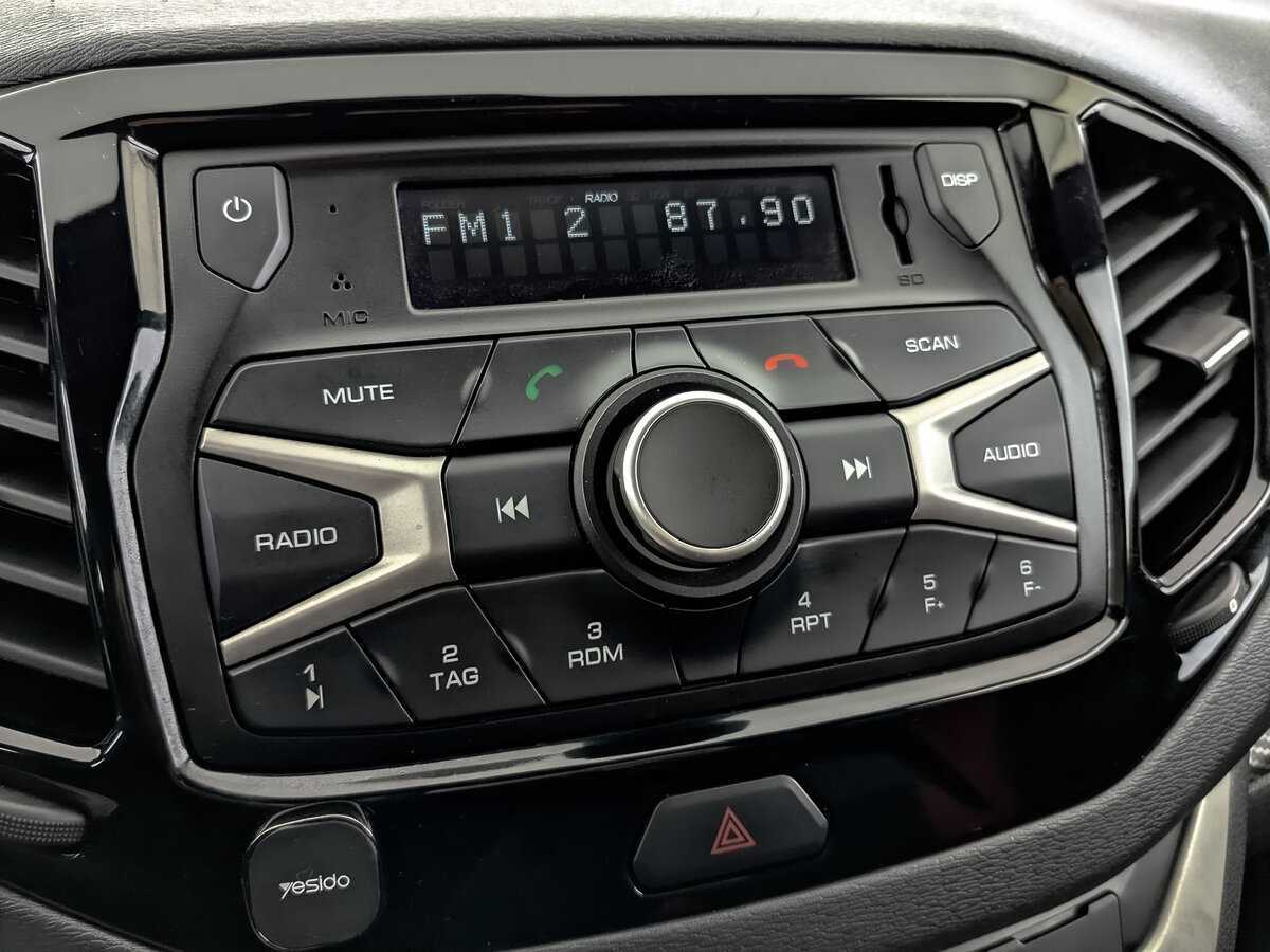 Lada (ВАЗ) Vesta с пробегом — 2019 год. Фото: #22