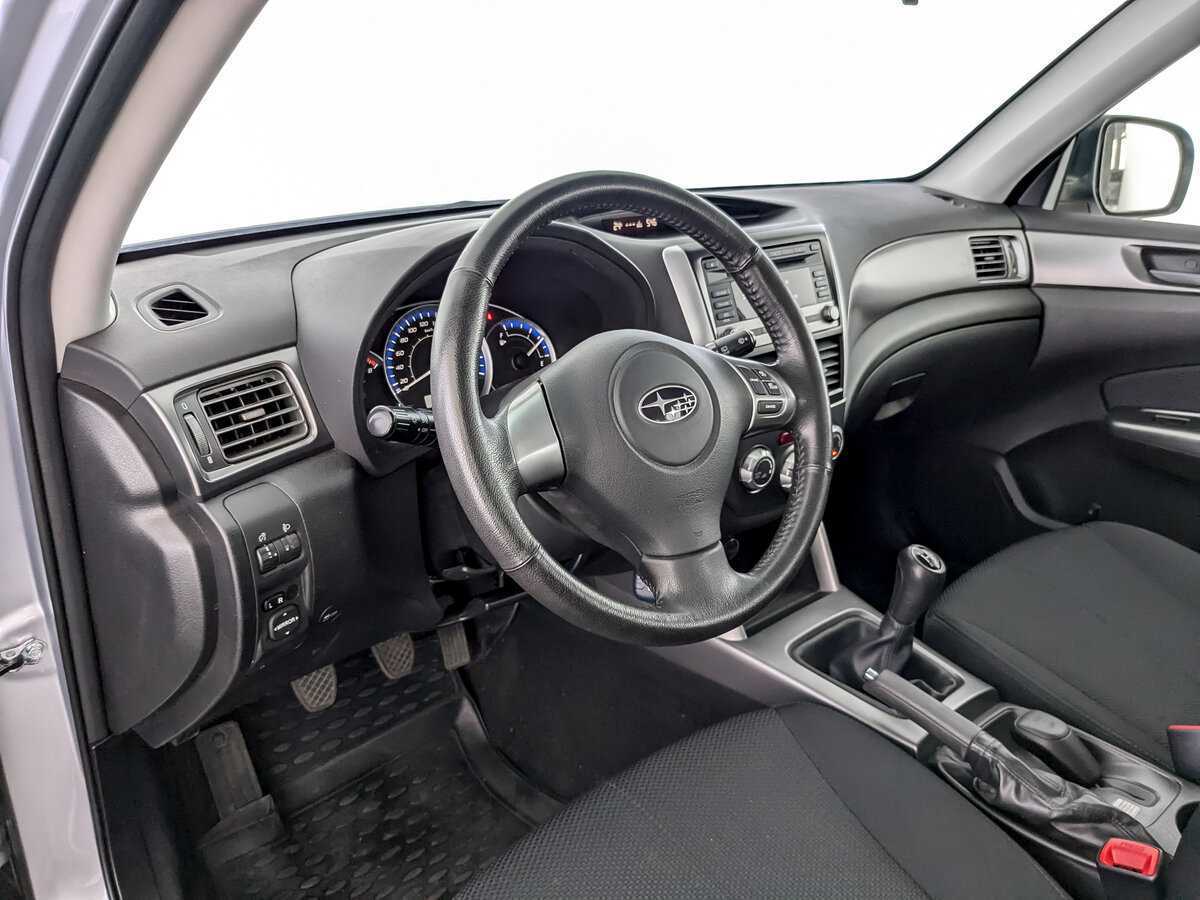 Subaru Forester с пробегом — 2012 год. Фото: #13