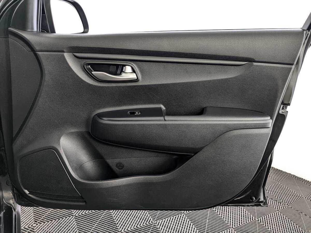 Kia Rio с пробегом — 2018 год. Фото: #20