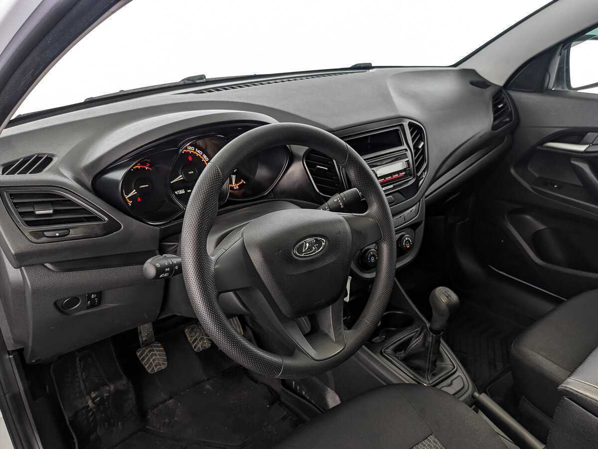 Lada (ВАЗ) Vesta с пробегом — 2021 год. Фото: #10