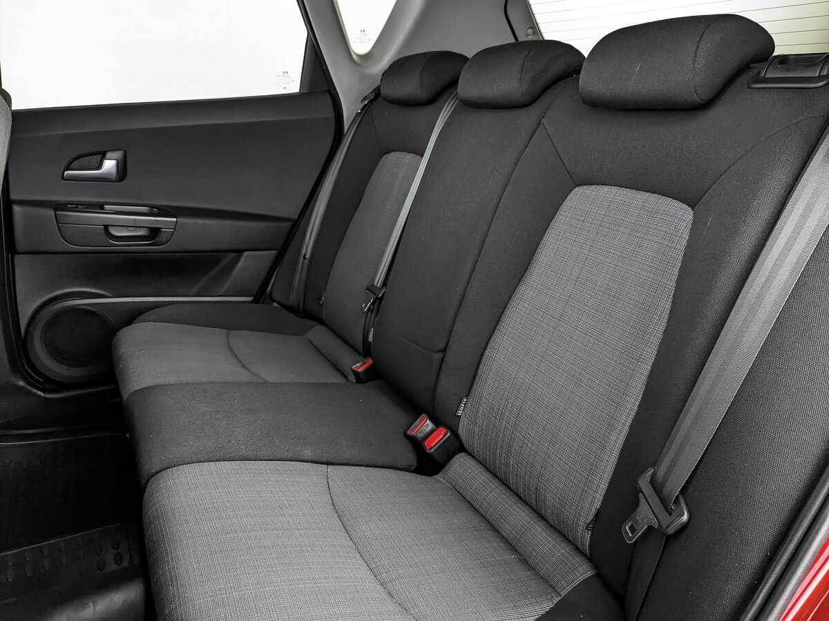 Kia Ceed с пробегом — 2012 год. Фото: #9