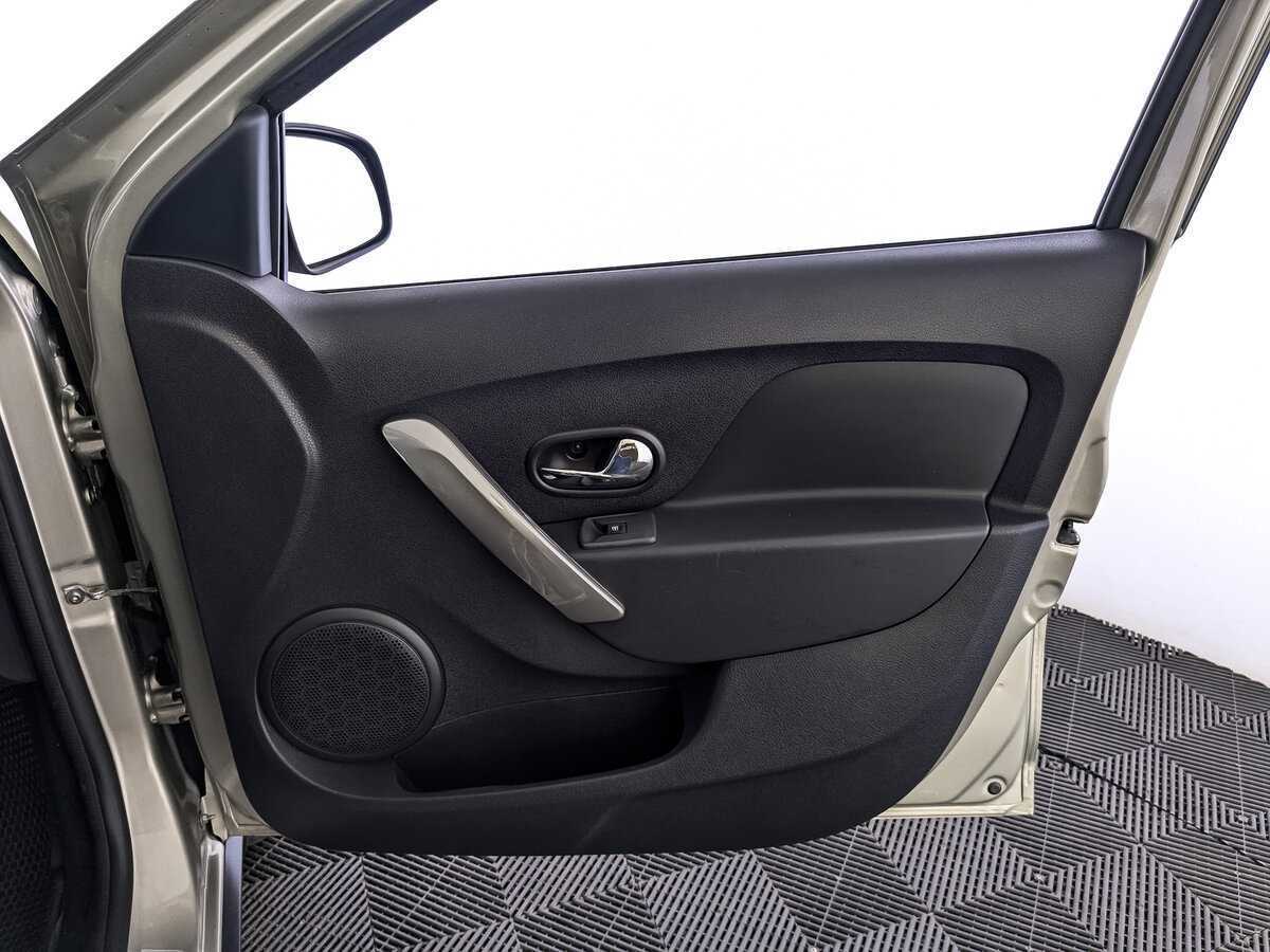 Renault Logan с пробегом — 2020 год. Фото: #20