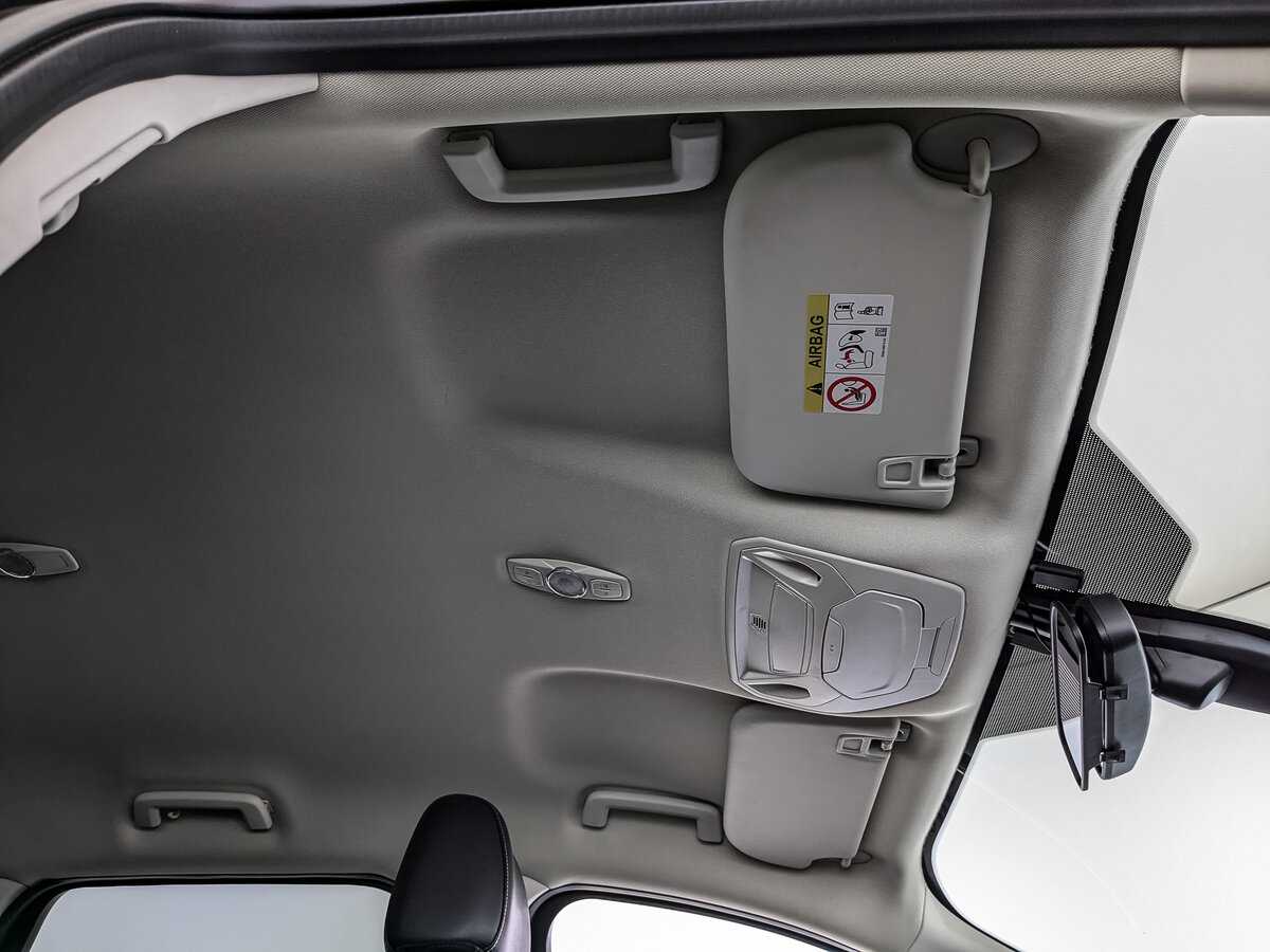 Ford Kuga с пробегом — 2014 год. Фото: #16