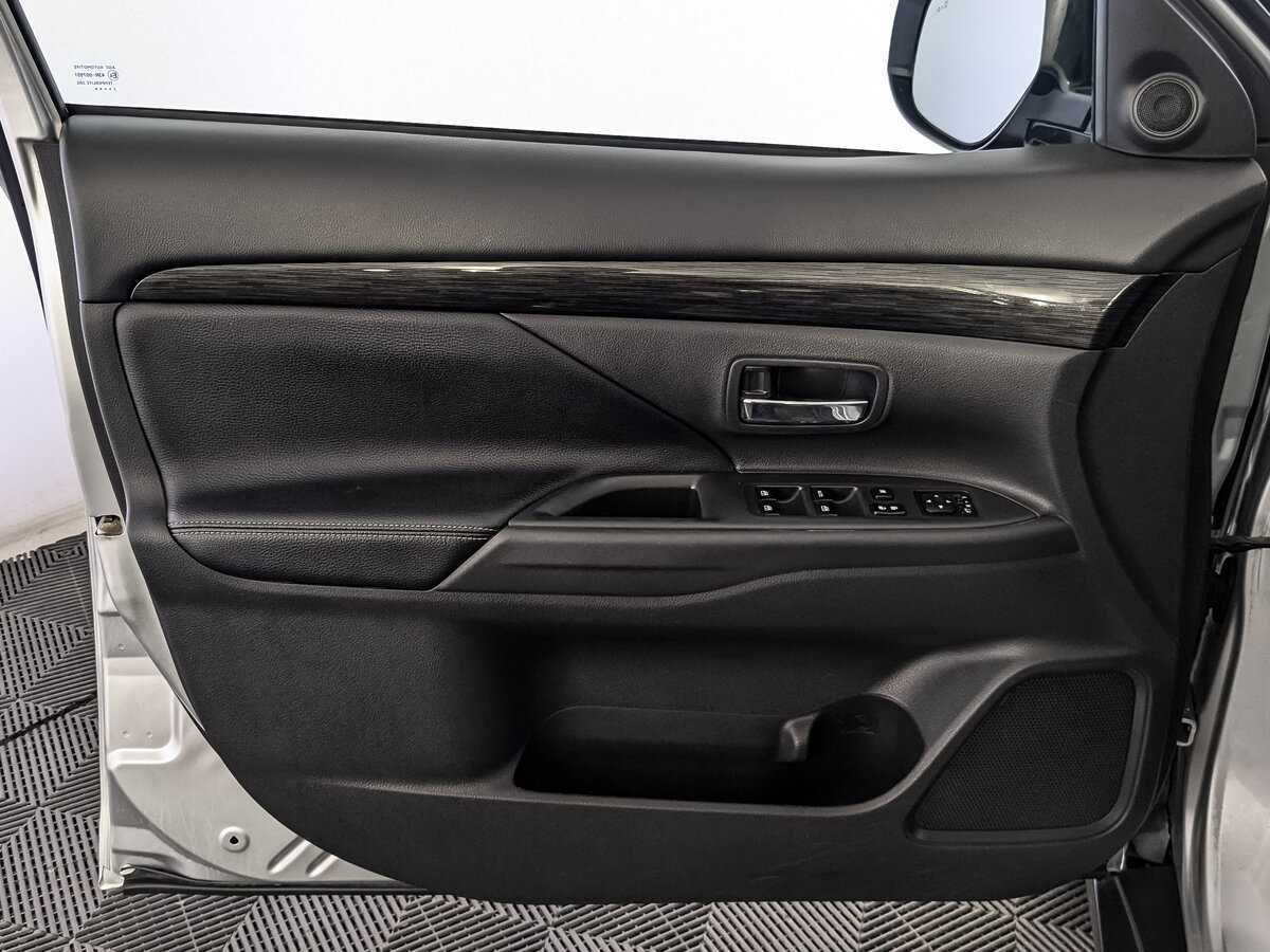 Купить Митсубиши Оутлэндер, 2017, 228 089 км.. Фото: #13