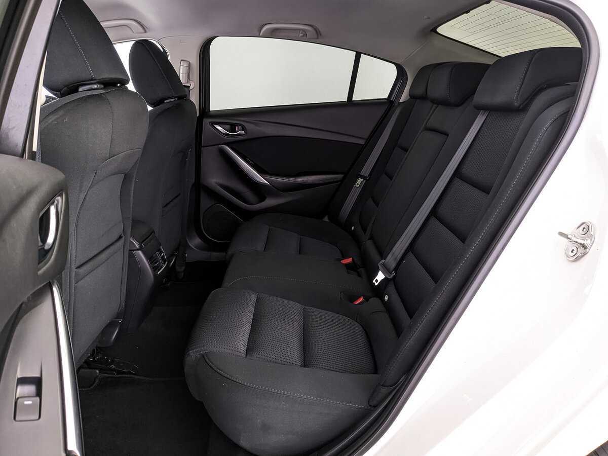 Mazda 6 с пробегом — 2014 год. Фото: #12