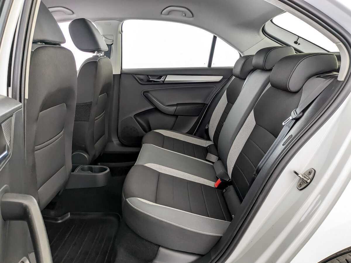Skoda Rapid с пробегом — 2019 год. Фото: #9