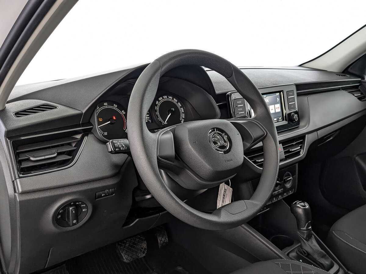 Skoda Rapid с пробегом — 2020 год. Фото: #9