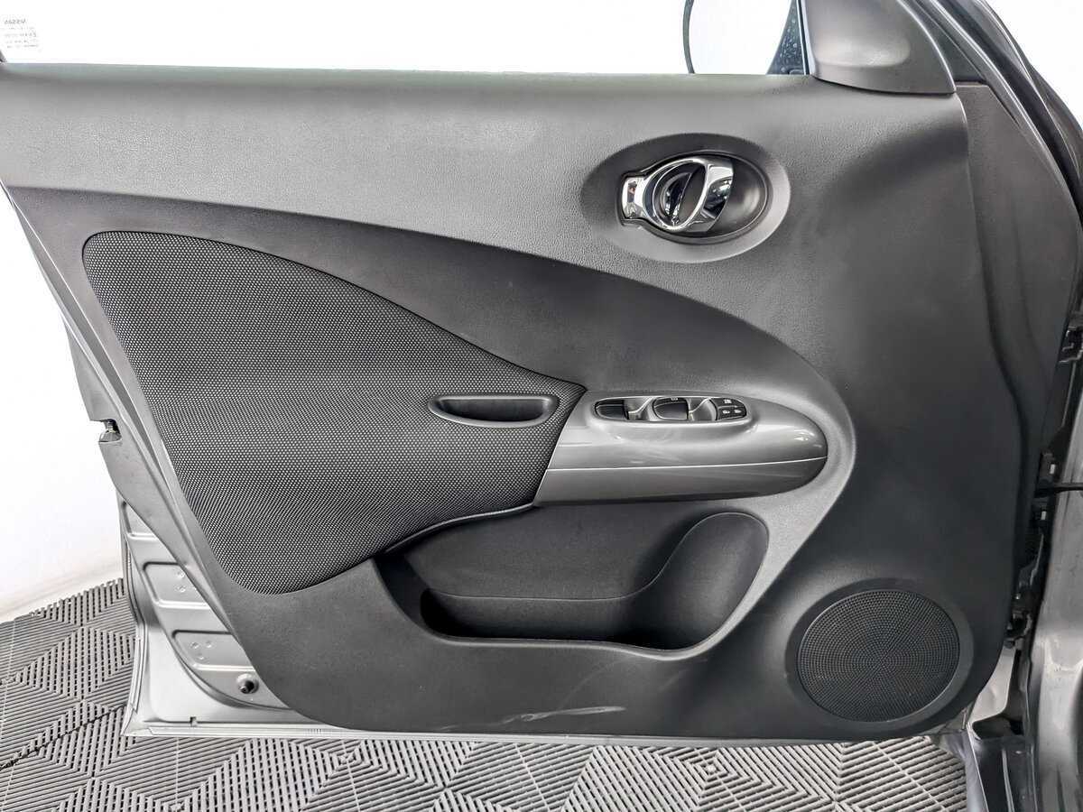 Nissan Juke с пробегом — 2012 год. Фото: #13