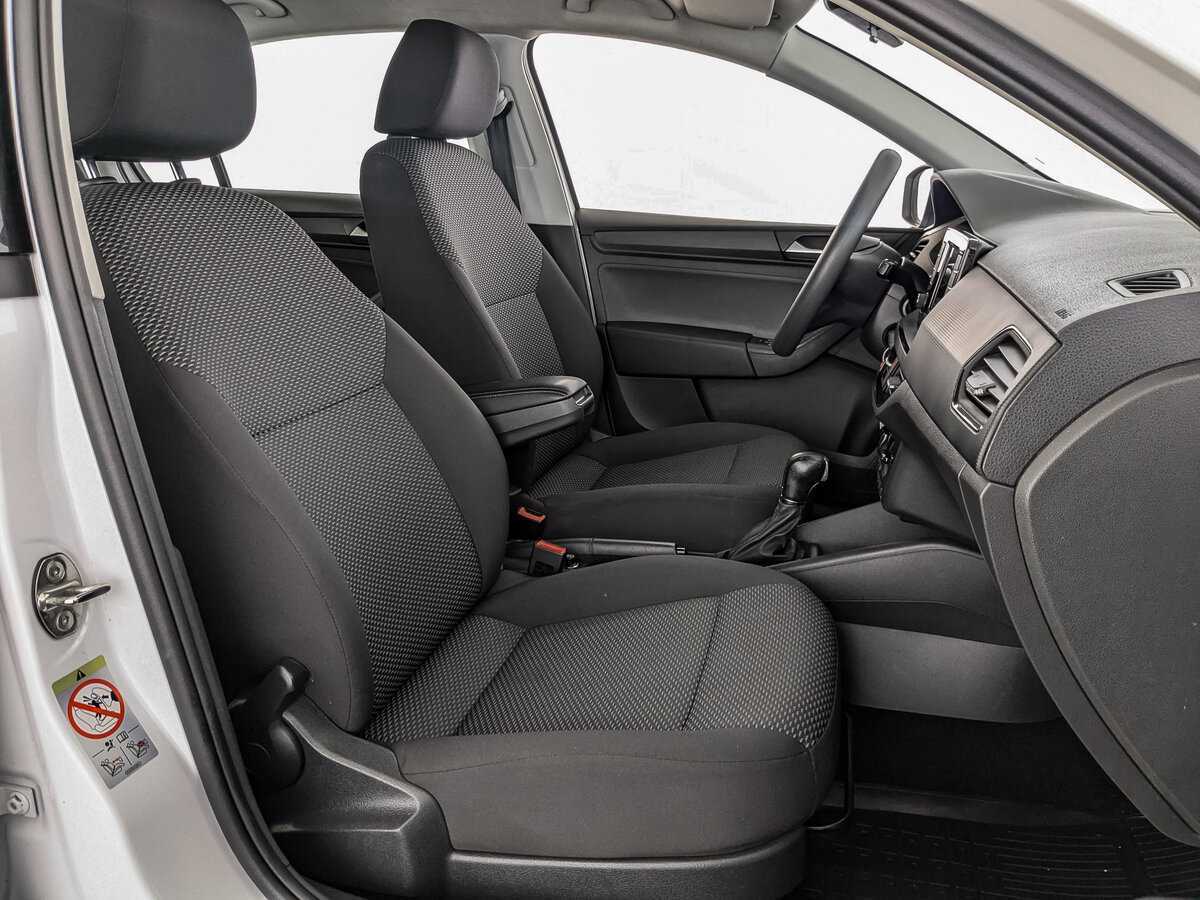 Volkswagen Polo с пробегом — 2020 год. Фото: #18