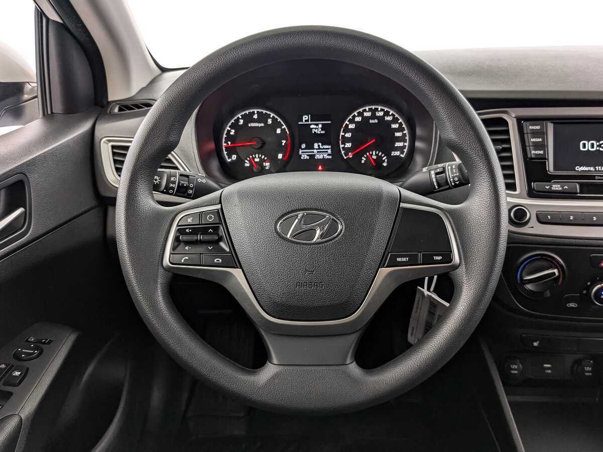 Hyundai Solaris с пробегом — 2022 год. Фото: #15