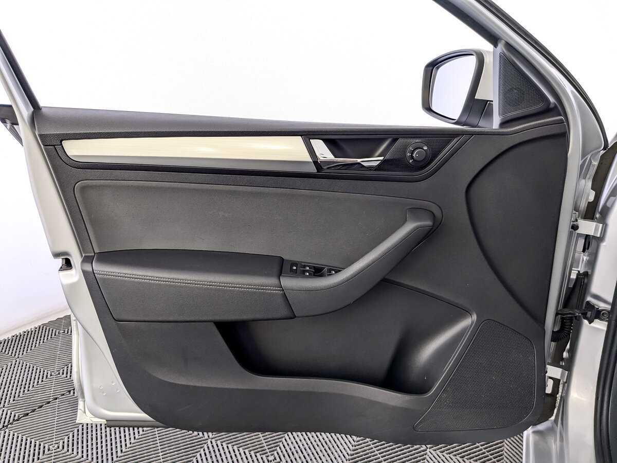 Skoda Rapid с пробегом — 2018 год. Фото: #14