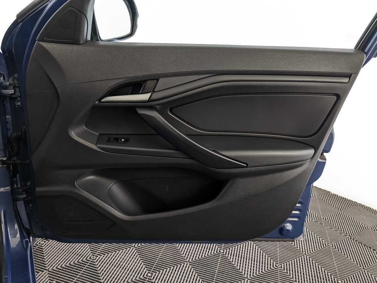 Lada (ВАЗ) Vesta с пробегом — 2016 год. Фото: #20