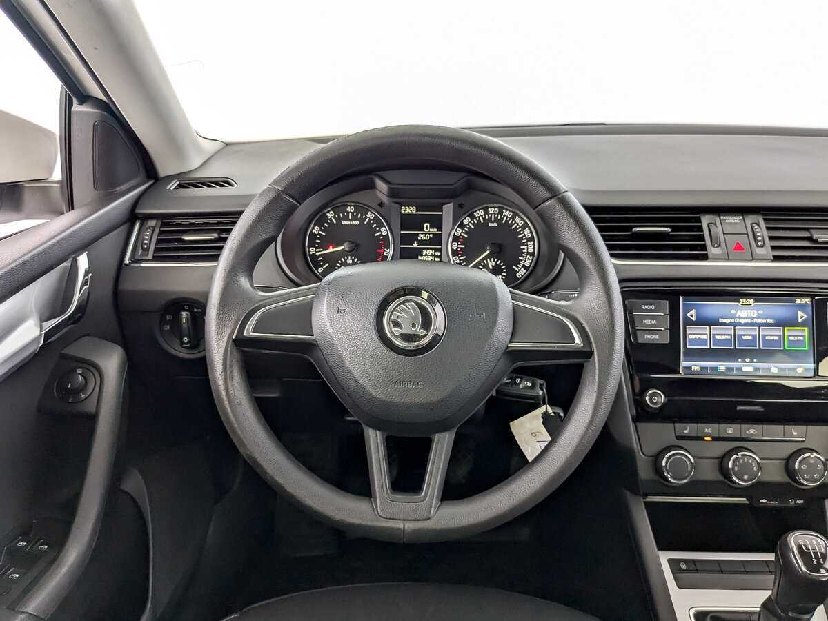Skoda Octavia с пробегом — 2017 год. Фото: #16