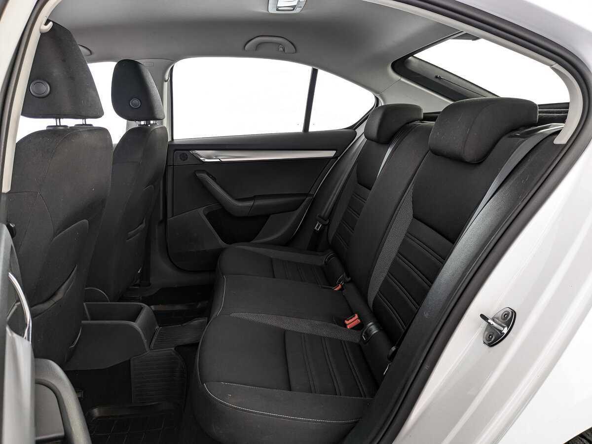 Skoda Octavia с пробегом — 2017 год. Фото: #12