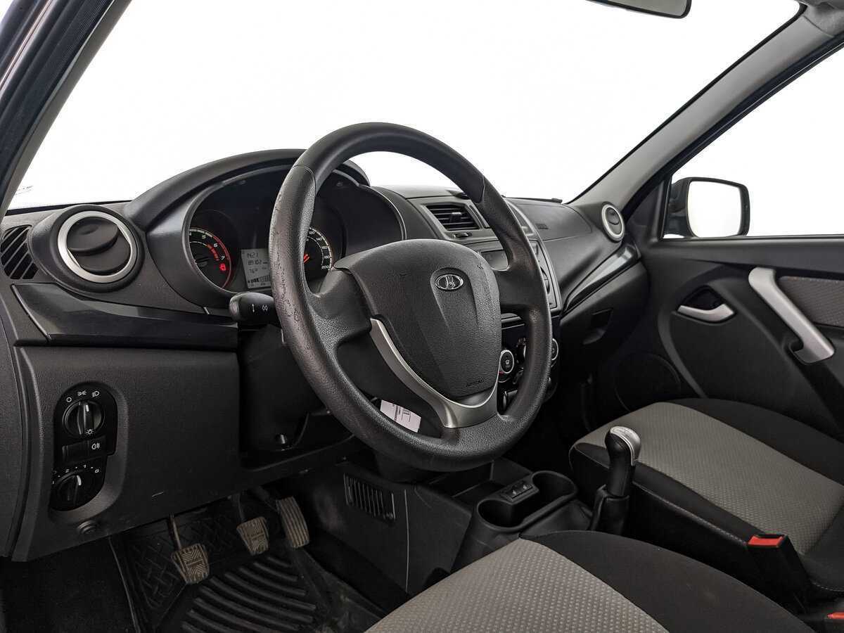 Lada (ВАЗ) Kalina с пробегом — 2018 год. Фото: #10