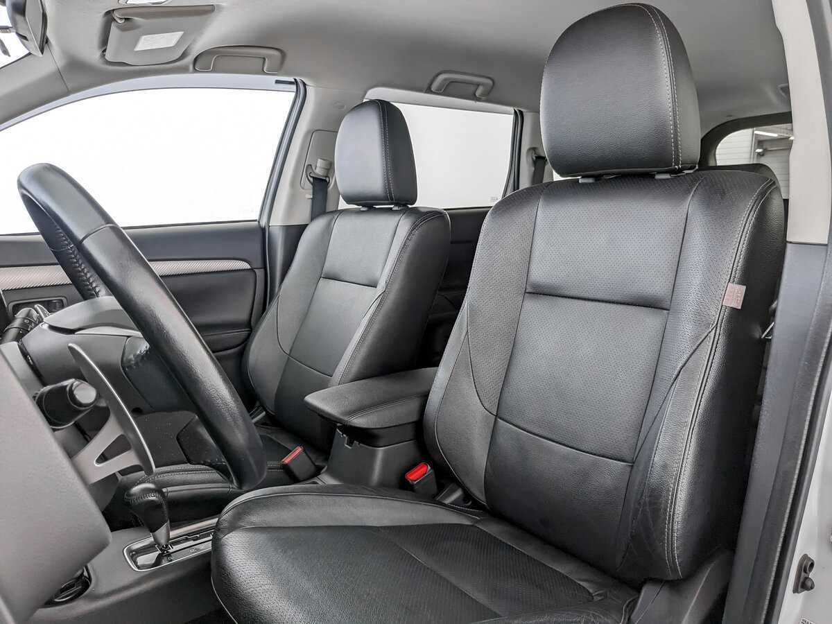 Купить Митсубиши Оутлэндер, 2014, 43 507 км.. Фото: #15