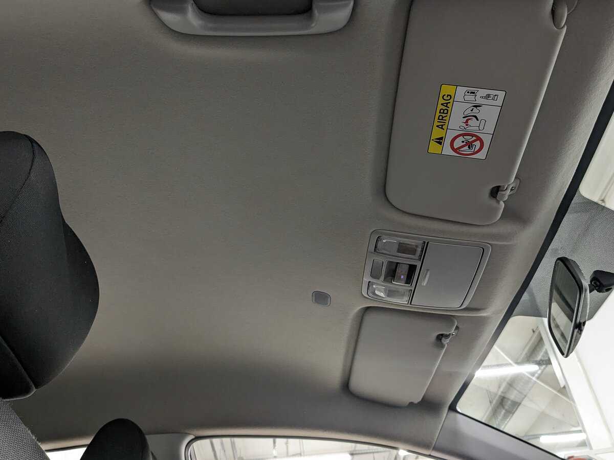 Hyundai Solaris с пробегом — 2018 год. Фото: #18