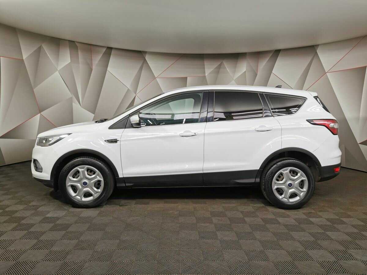 Ford Kuga с пробегом — 2017 год. Фото: #4