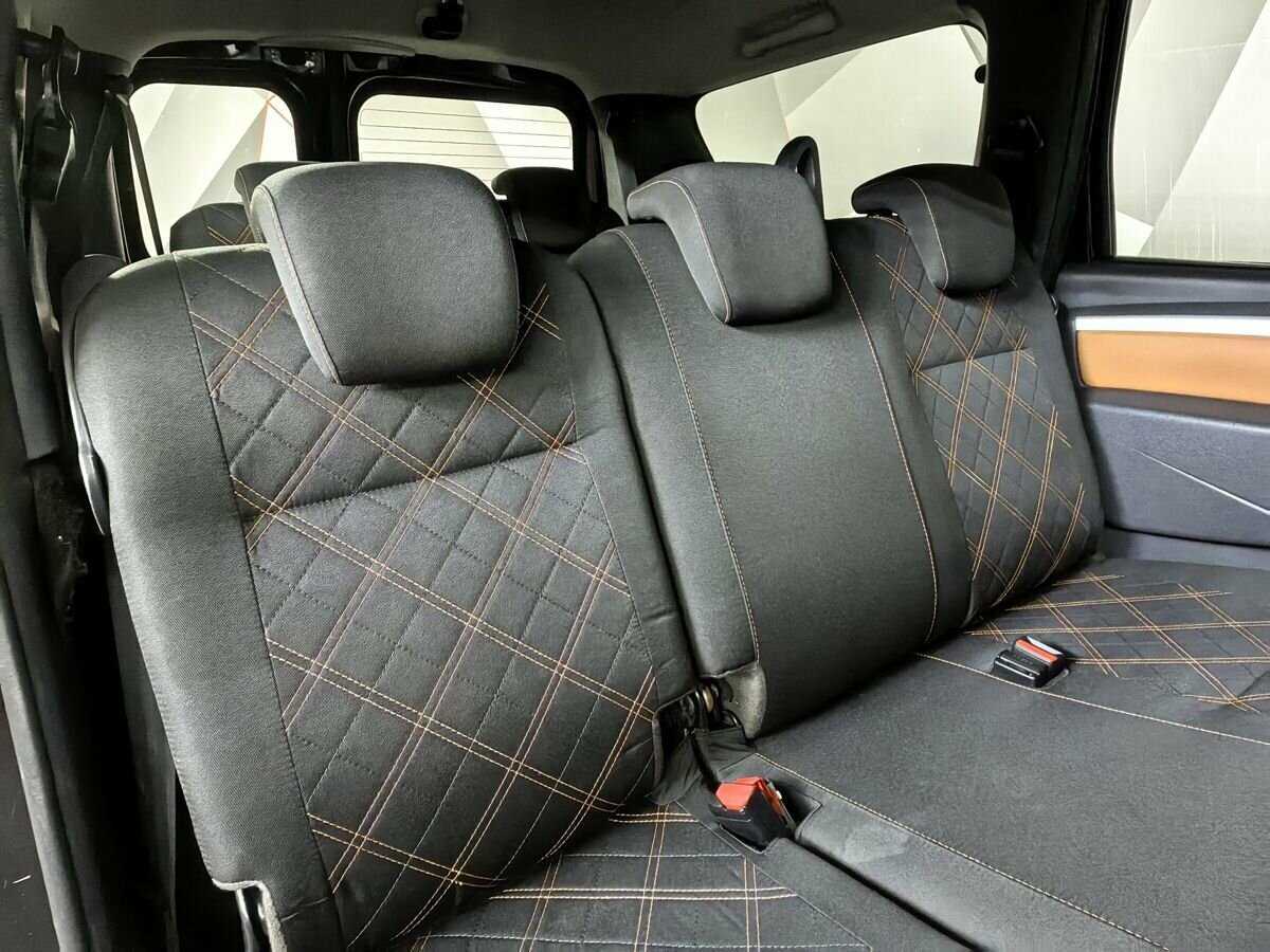 Lada (ВАЗ) Largus с пробегом — 2015 год. Фото: #12