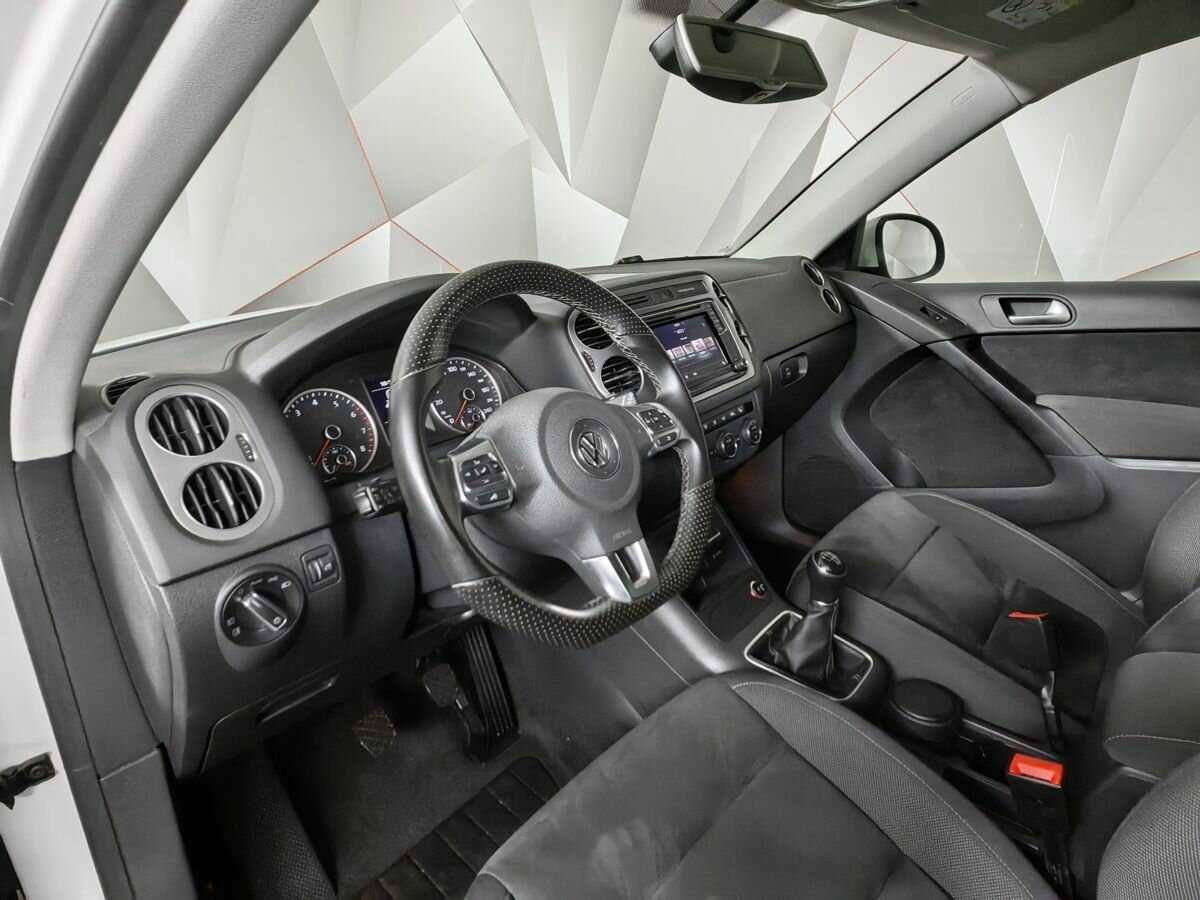 Volkswagen Tiguan с пробегом — 2016 год. Фото: #12